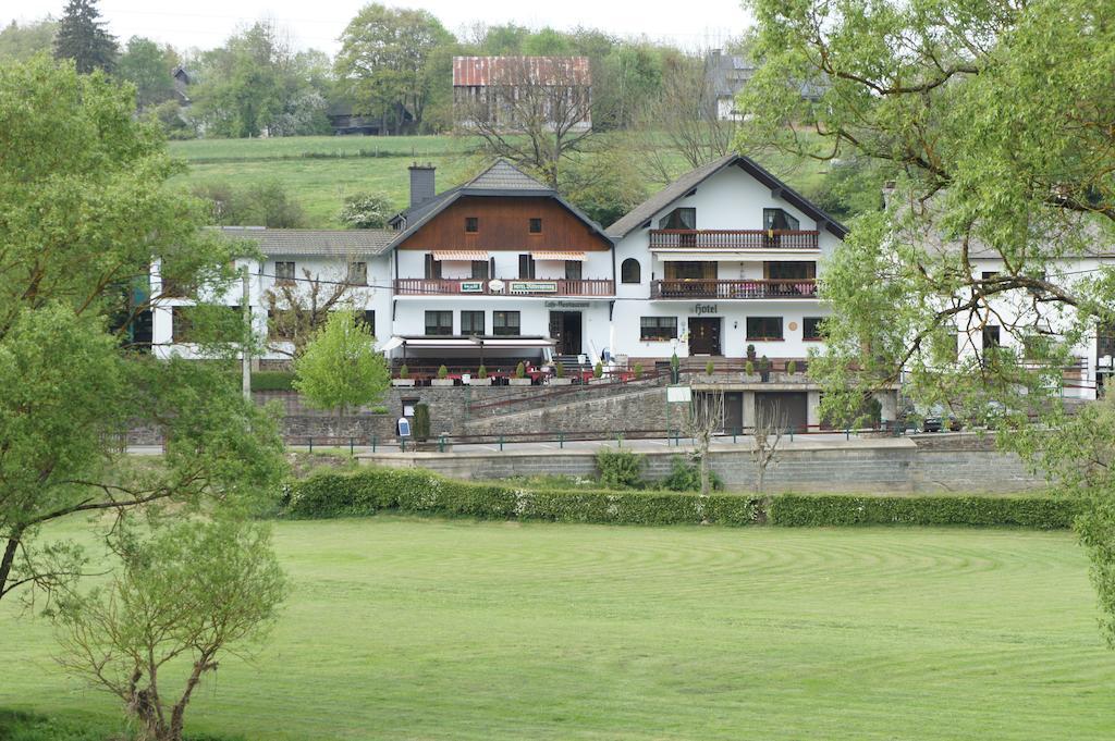 Hotel Rittersprung Ouren Exteriör bild