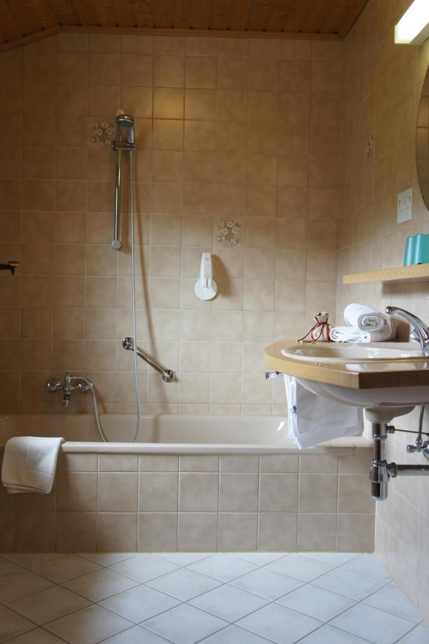 Hotel Rittersprung Ouren Exteriör bild